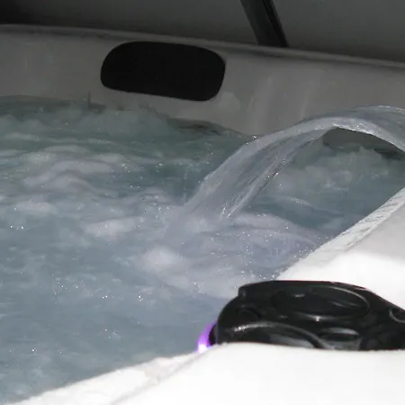 ベッド・アンド・ブレックファスト L'echo Et L'abbaye ラ・シェーズ・デュー